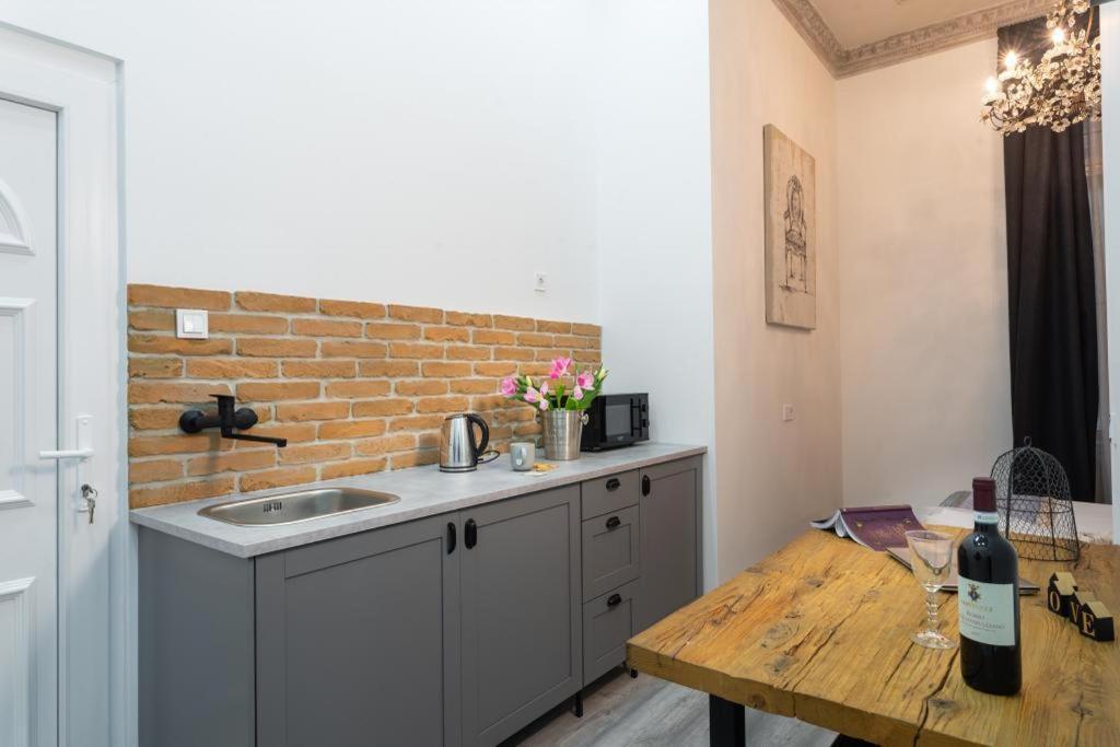 Apartament Regina Mini On Kiraly Street *